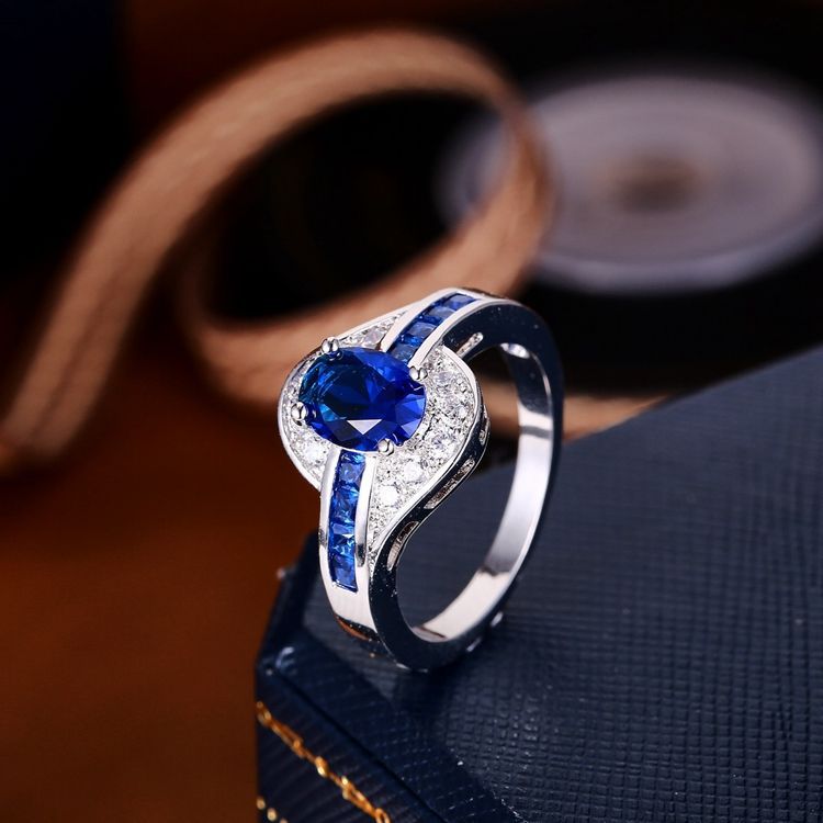 Bague flow en saphir en or blanc