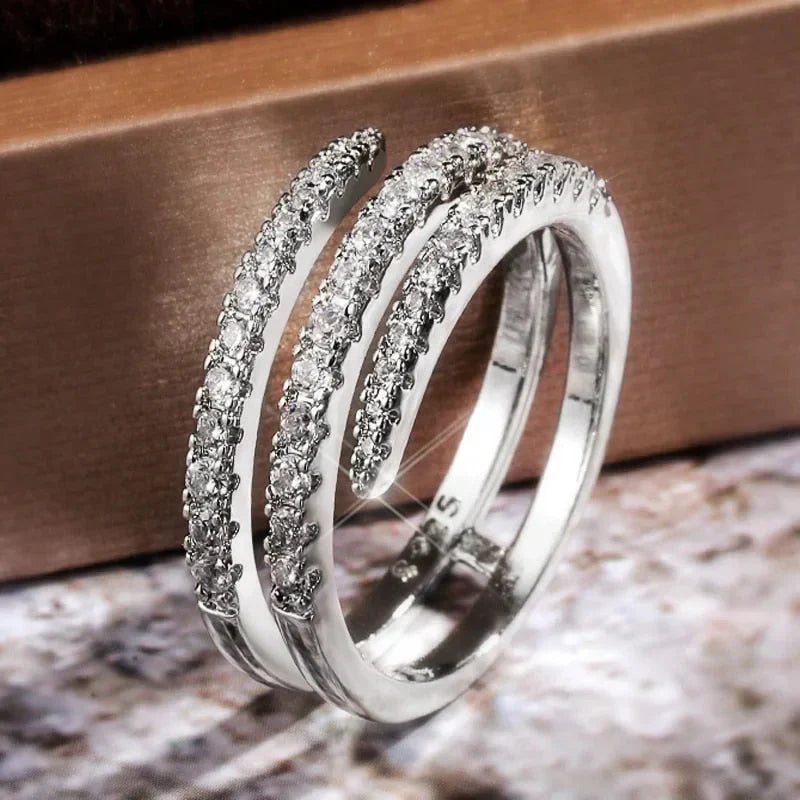 Bague Mariavittoria Sassetti en or blanc