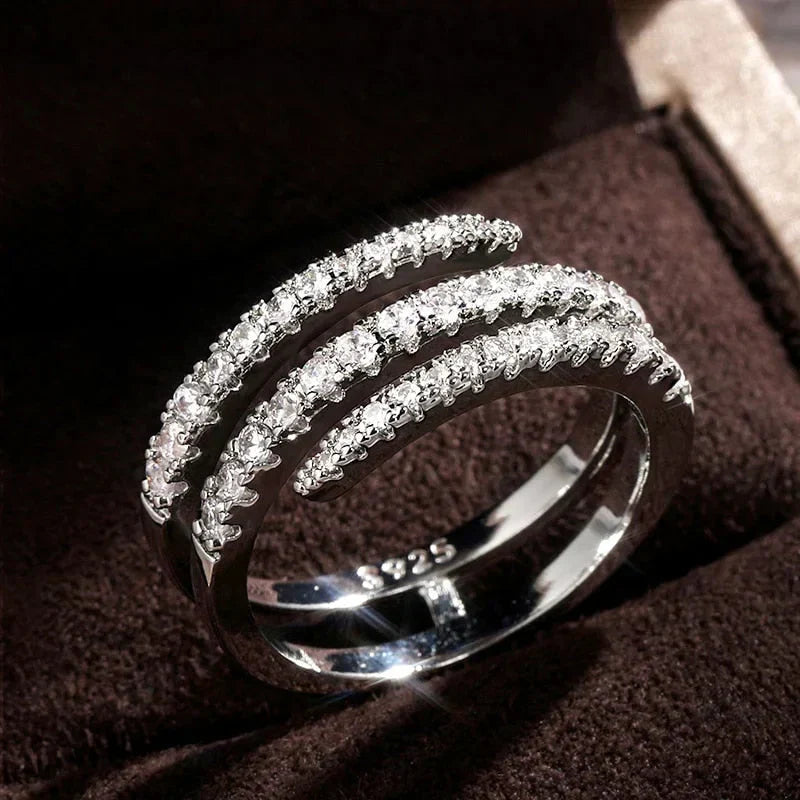 Bague Mariavittoria Sassetti en or blanc
