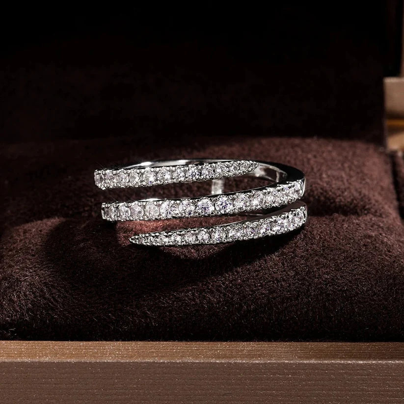 Bague Mariavittoria Sassetti en or blanc