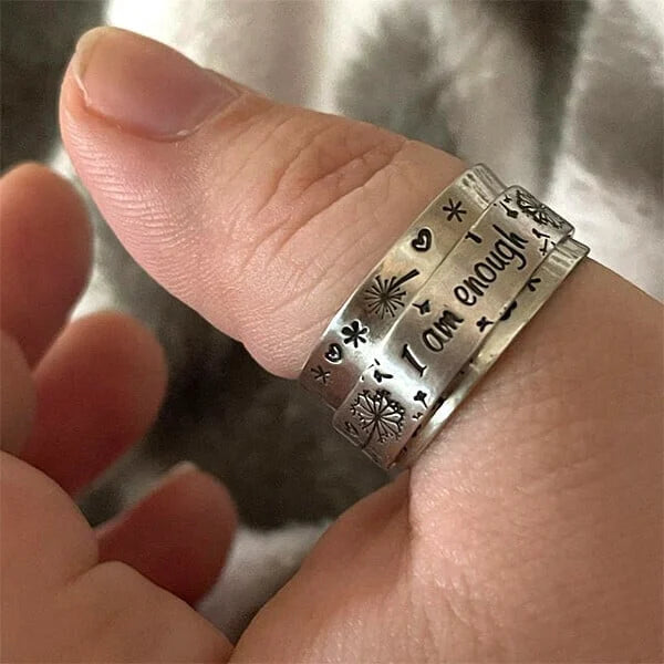 Bague médaillon de voyage en or