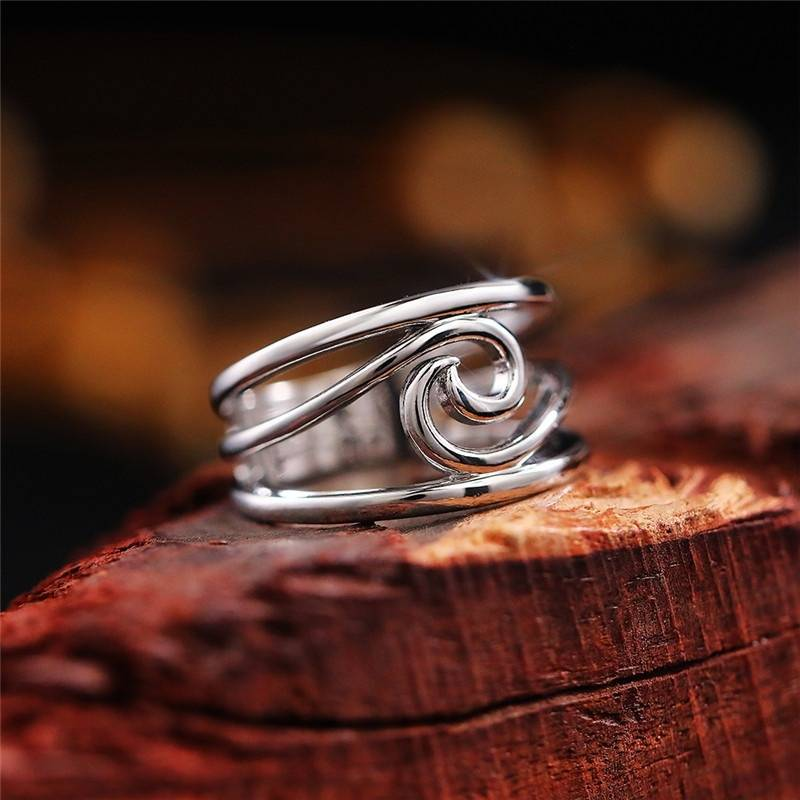 Bague rétro or blanc avec vague en or blanc