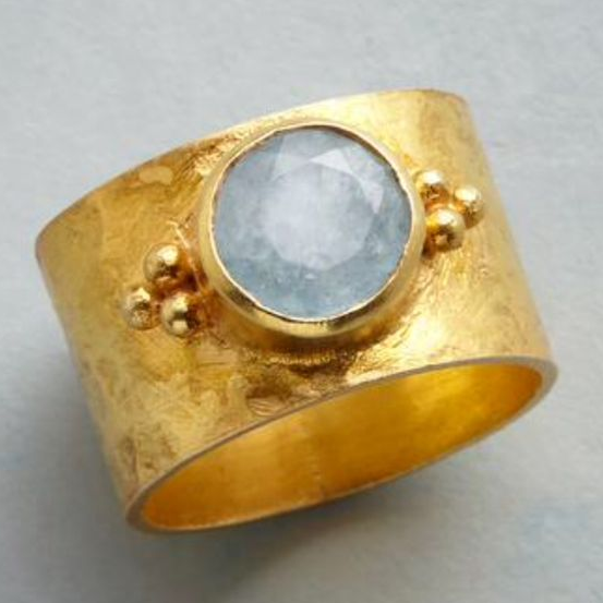 Bague rétro avec lune en or