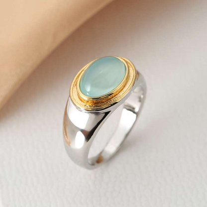 Bague Rétro avec Pierre de Lune Verte