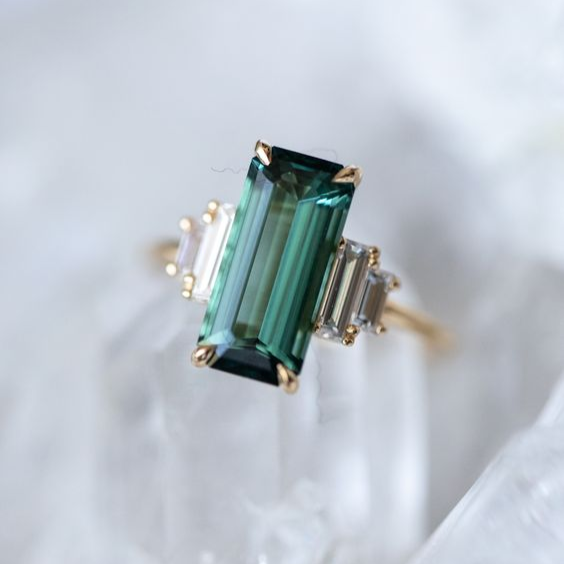 Bague vintage en verre cubique turquoise en or