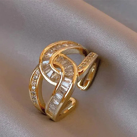 Bague élégante avec nœud