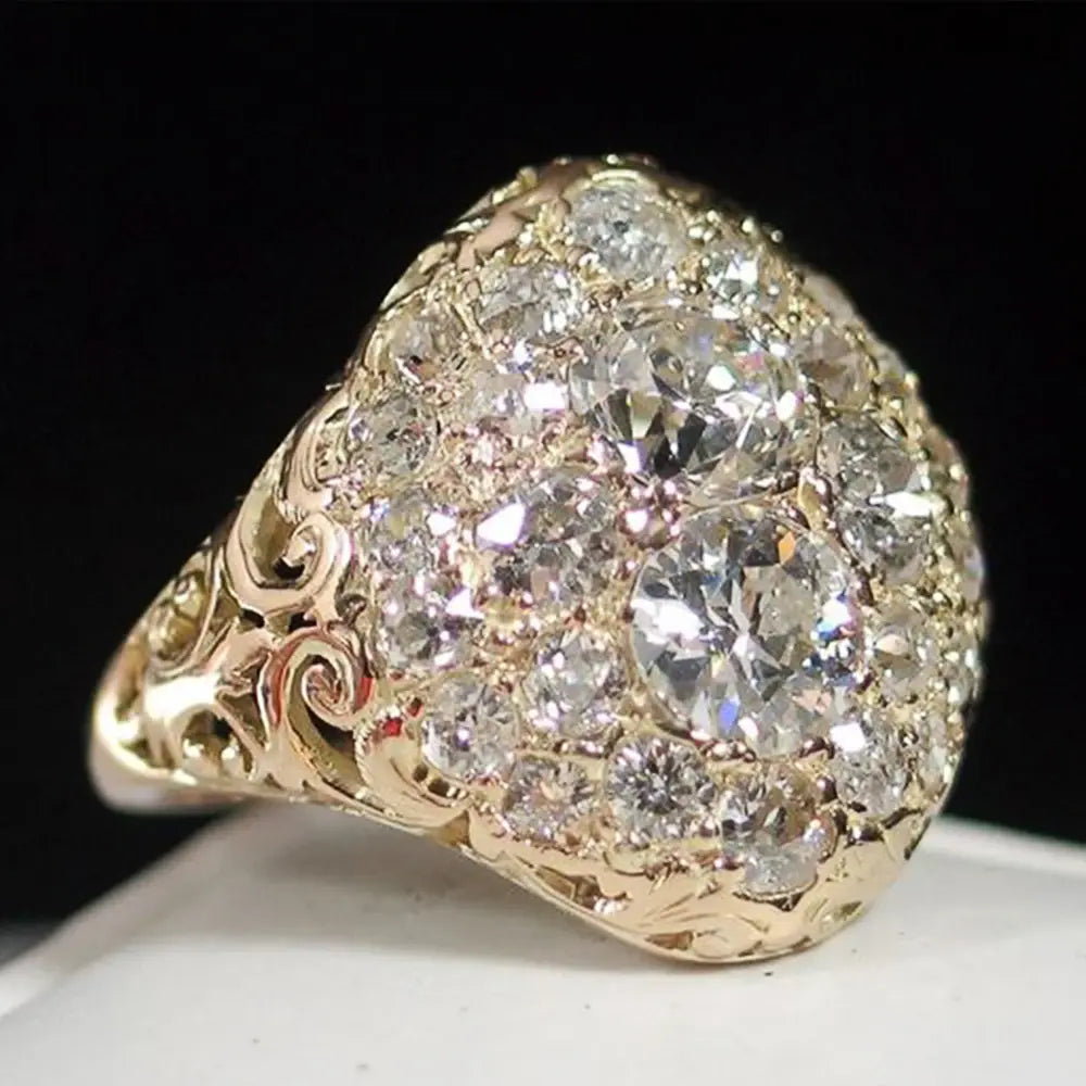 Bague rétro avec pierre rouge et diamant en or blanc