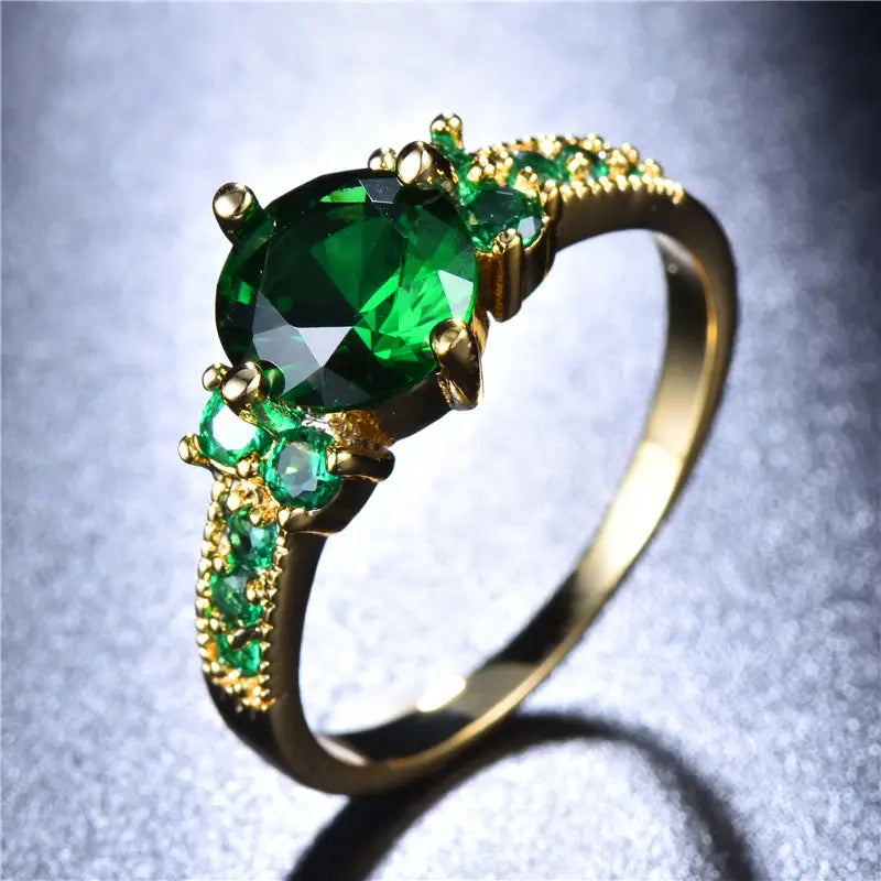 Bague et émeraude en or