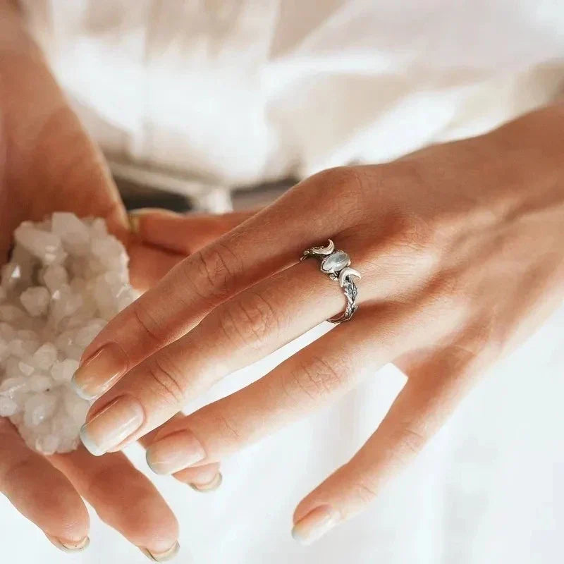 Bague en pierre de lune en or