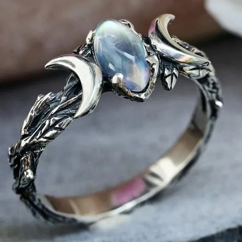 Bague en pierre de lune en or