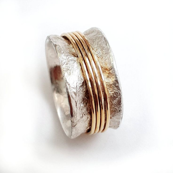 Bague rétro « fil d'or » en or blanc