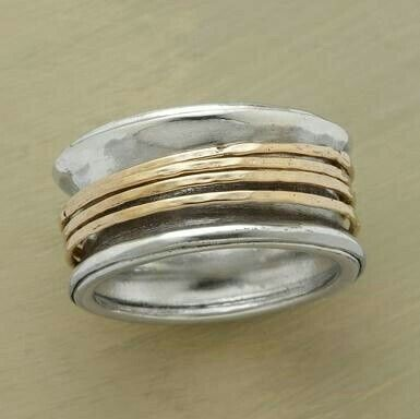 Bague rétro « fil d'or » en or blanc