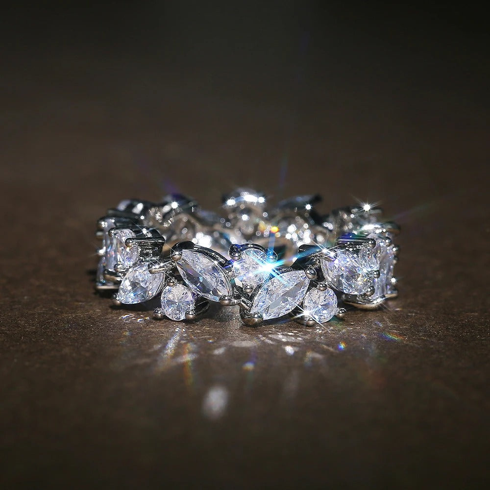 Bague rétro avec diamants ronds et marqués en or