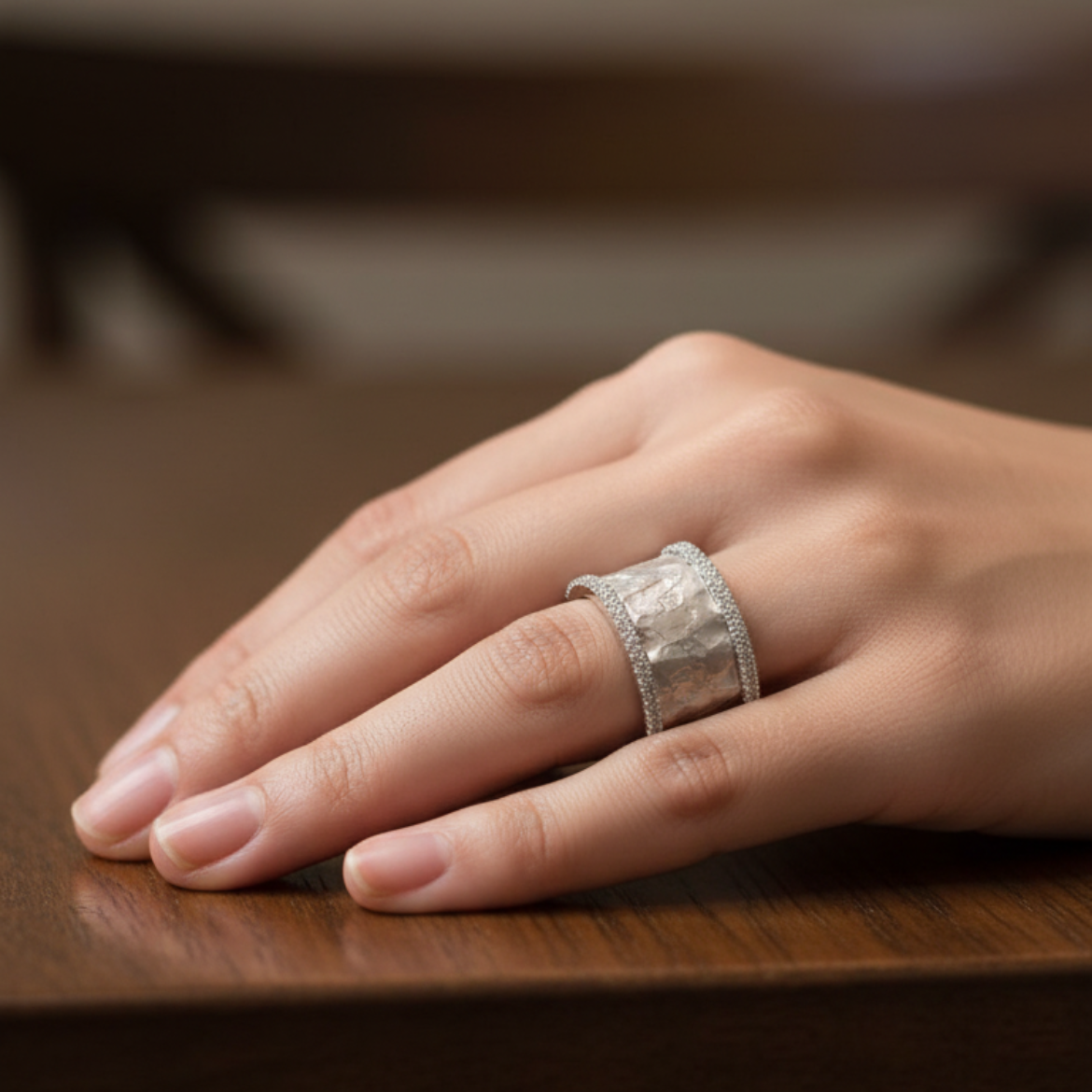 Bague rétro à brillants en or blanc