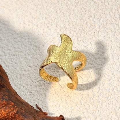 Bague rétro dorée ajustable « Étoile de mer »