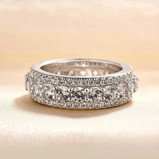 Bague rétrospective en argent avec bande infinie