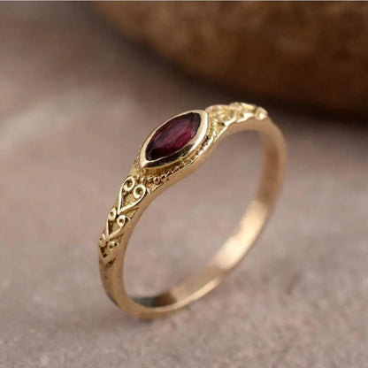 Bague vintage Goldring avec cristal rouge