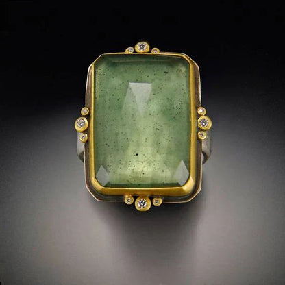 Bague vintage en verre vert et or