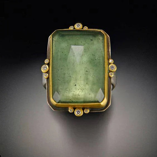 Bague vintage en verre vert et or