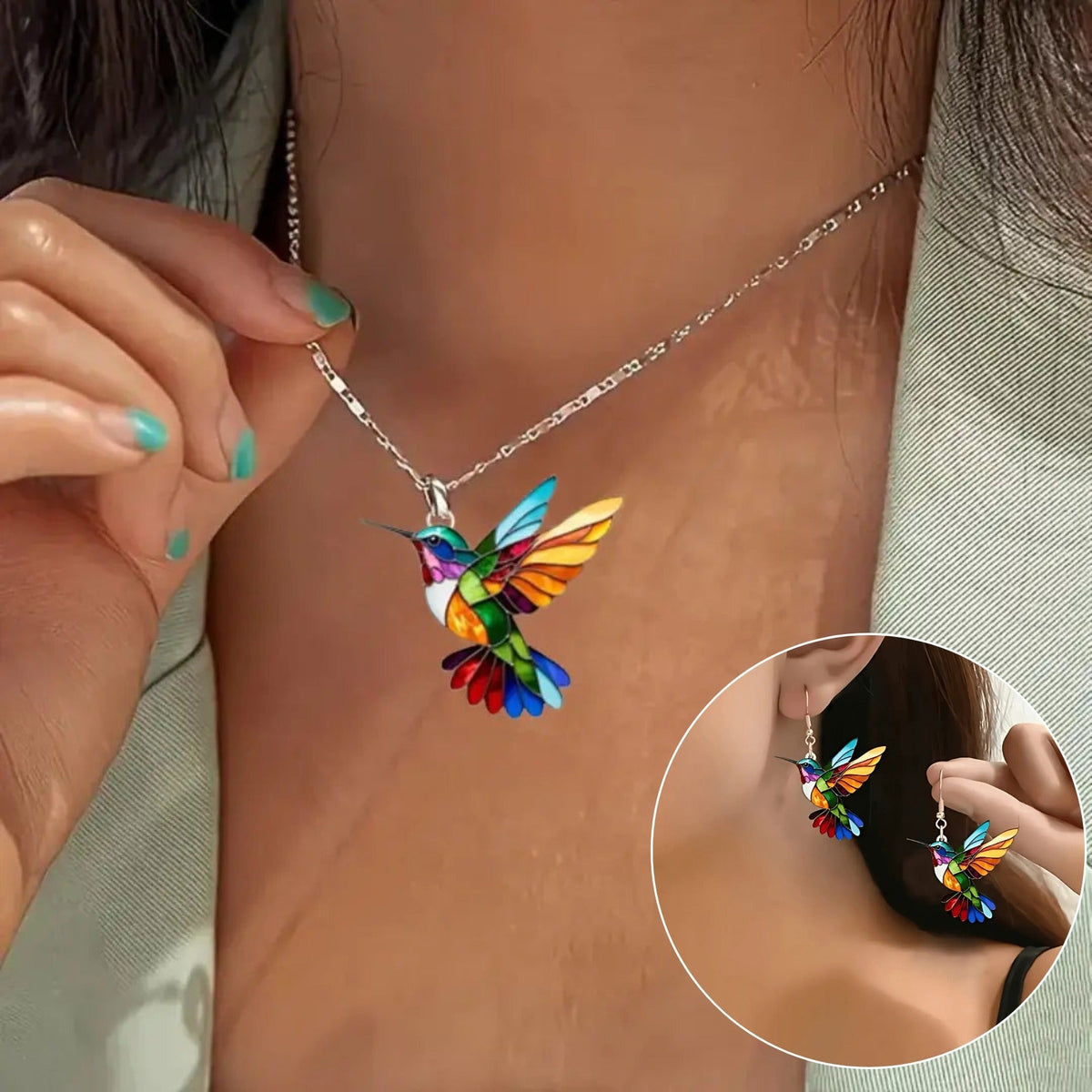 Beau collier avec hirondelle et boucles d'oreilles en cadeau, offre pour une durée limitée en or