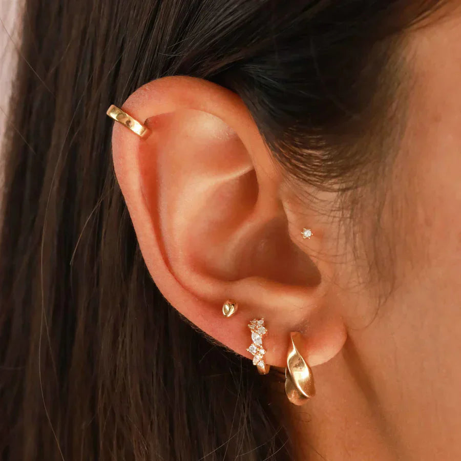 Boucles d'oreilles huggies en cristal en or