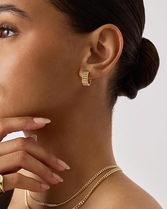 Boucles d'oreilles ligne classique en or