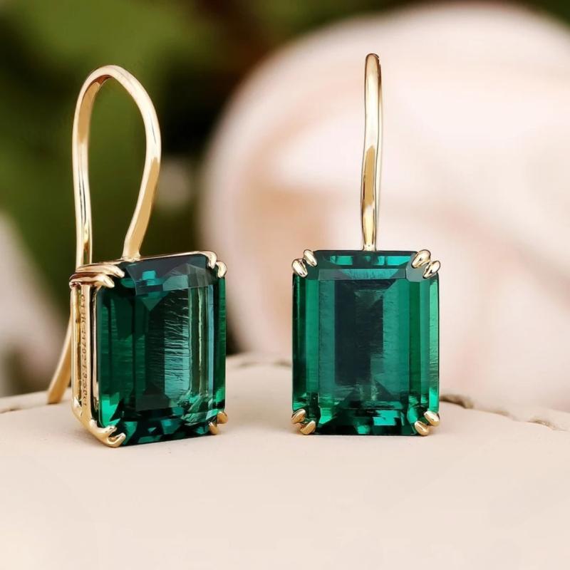 Boucles d'oreilles Mila avec émeraude en or