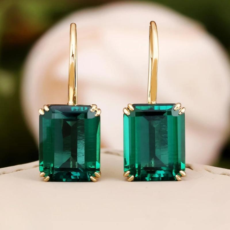 Boucles d'oreilles Mila avec émeraude en or