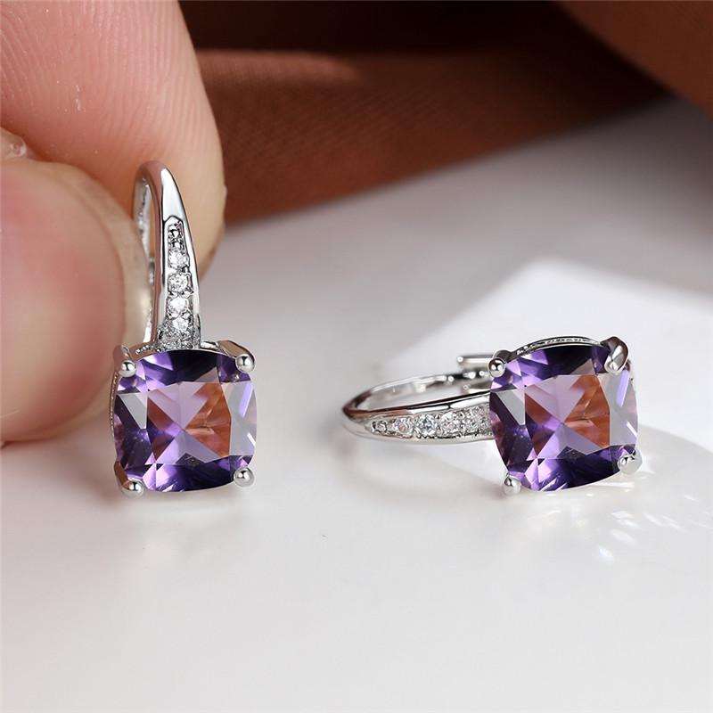 Boucles d'oreilles en anneau en pierre mystique en or