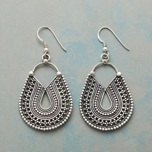 Boucles d'oreilles en argent vintage avec mandala suspendu