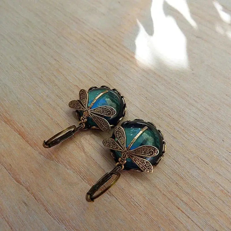 Boucles d'oreilles en forme de sphère vieilli en or