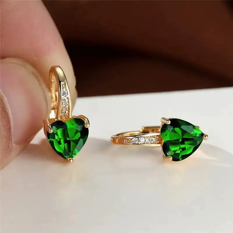 Boucles d'oreilles en pierre cœur émeraude en or