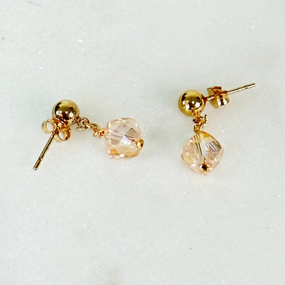 Boucles d'oreilles pendantes en or « Liana »