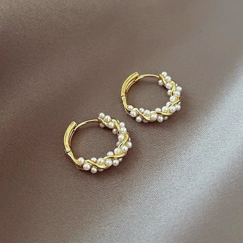 Boucles d'oreilles pendantes en perle ronde en or