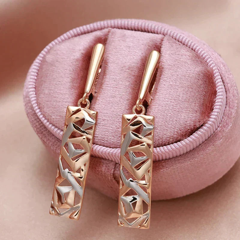 Boucles d'oreilles pendantes rectangulaires en or