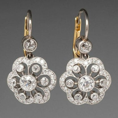 Boucles d'oreilles rétro avec des cristaux