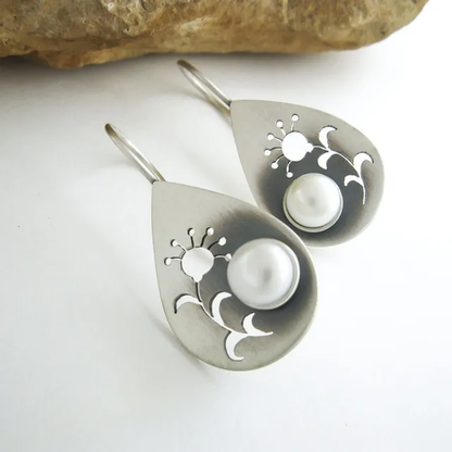 Boucles d'oreilles rétro avec fleur et marguerite