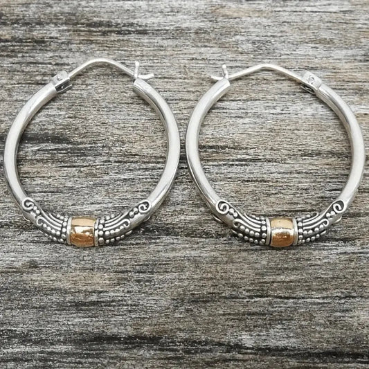 Boucles d'oreilles rétro en argent avec motif gravé