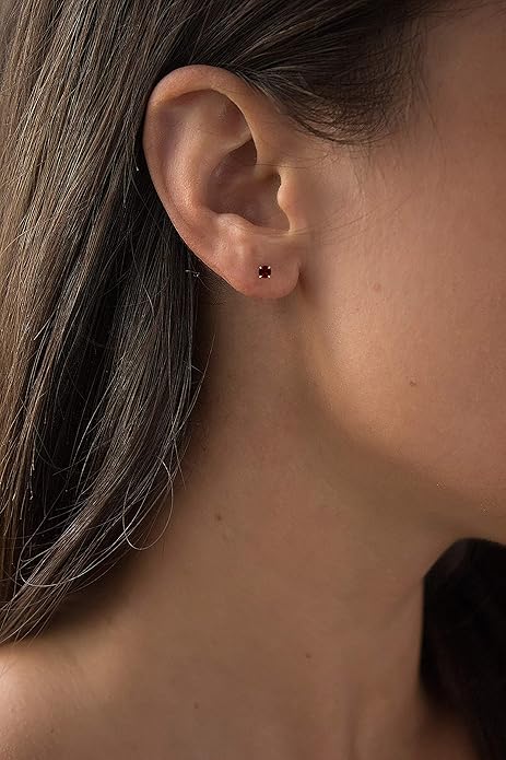 Boucles d'oreilles rondes en rubis en or