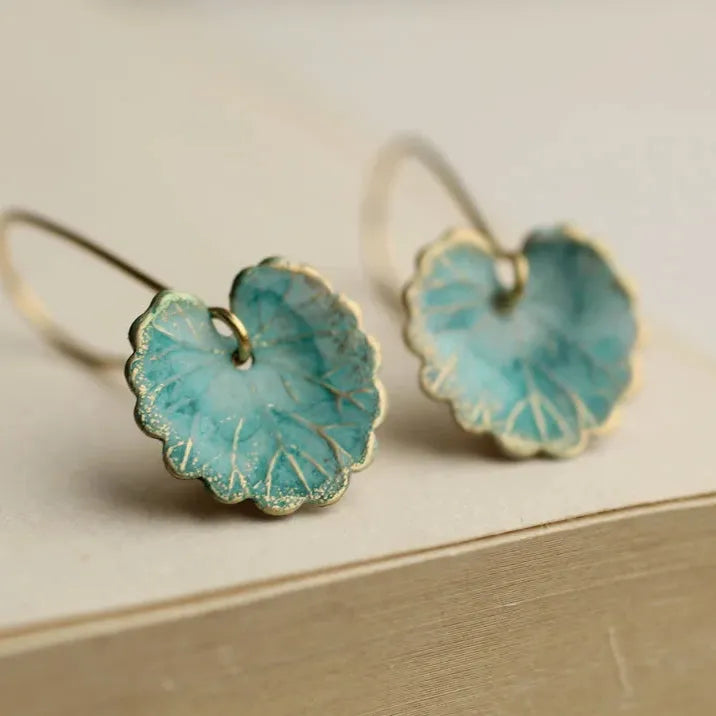 Boucles d'oreilles vintage en forme de feuille bleue