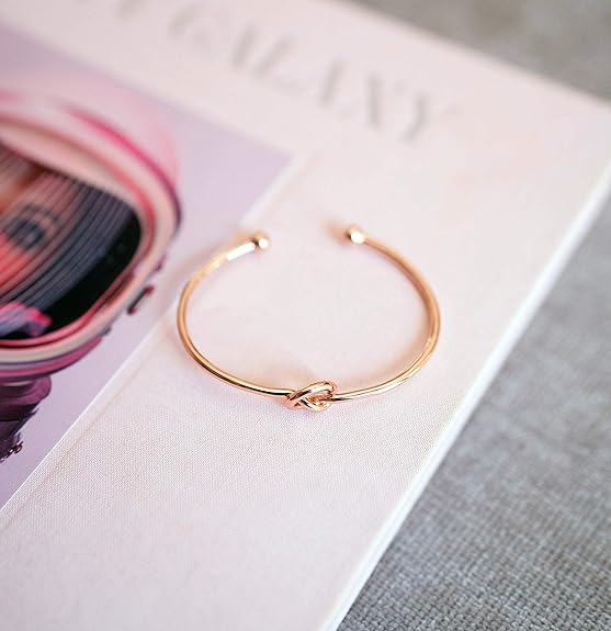 Bracelet infini nœud d'amour en or