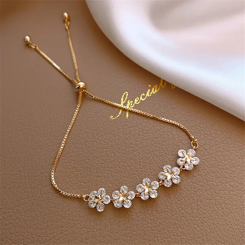Bracelet marguerite en cristal en or