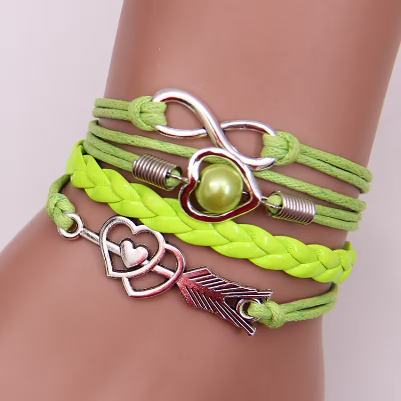 Bracelet rétro arc d’Amour en or