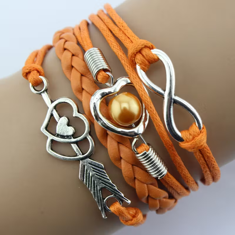 Bracelet rétro arc d’Amour en or