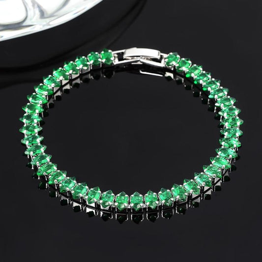 Bracelet avec des pierres d'émeraude