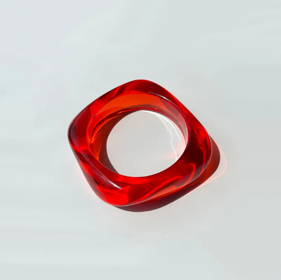 Bracelet carré coloré en acrylique en or