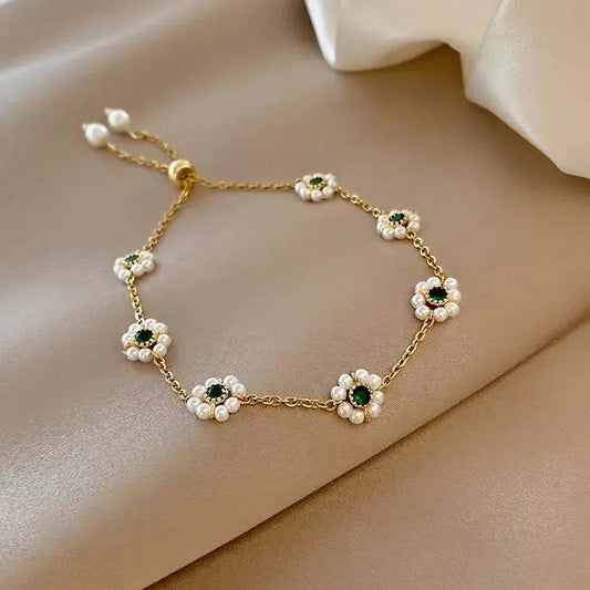Bracelet élégant avec des cristaux verts
