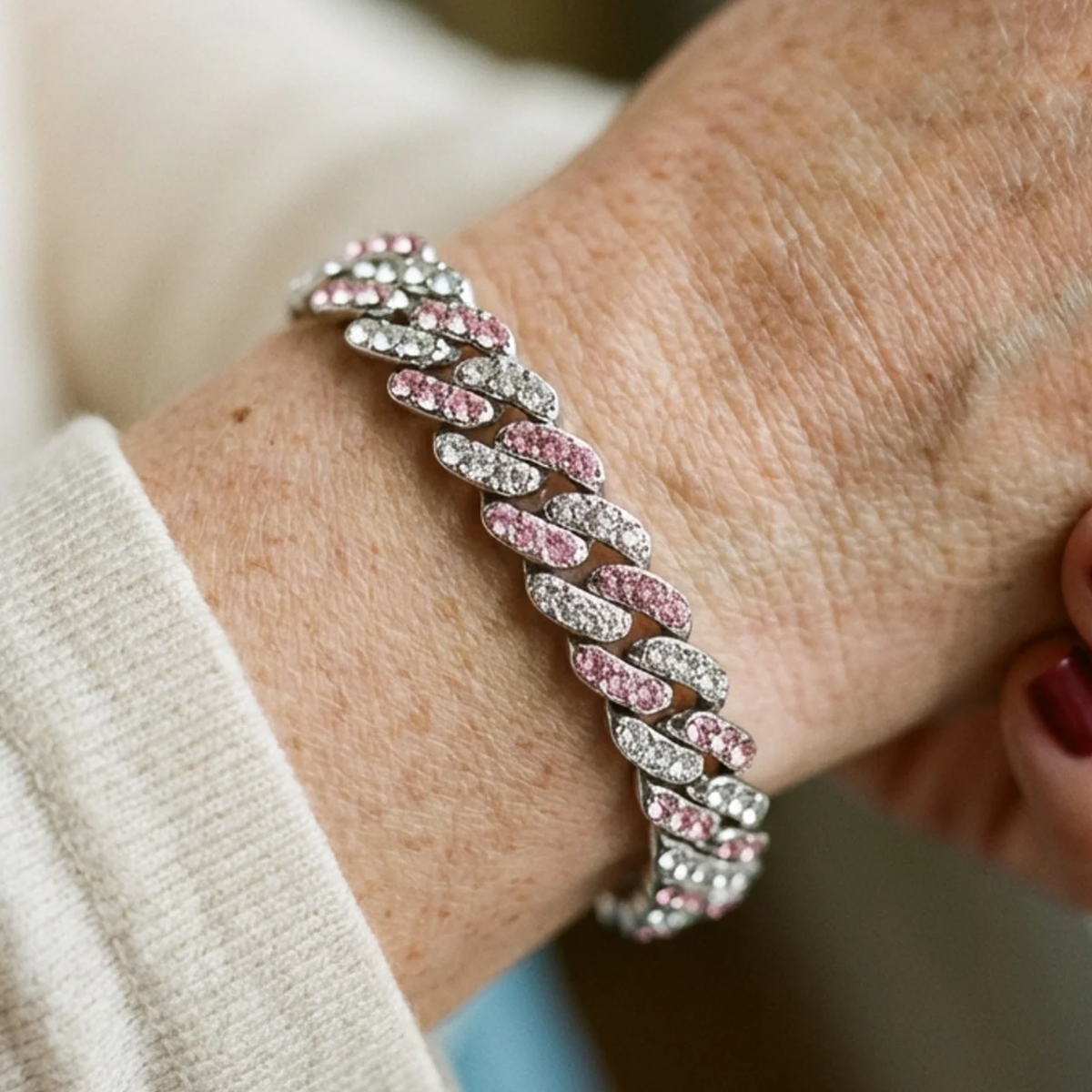 Bracelet maille cubaine rosé arctique en or blanc