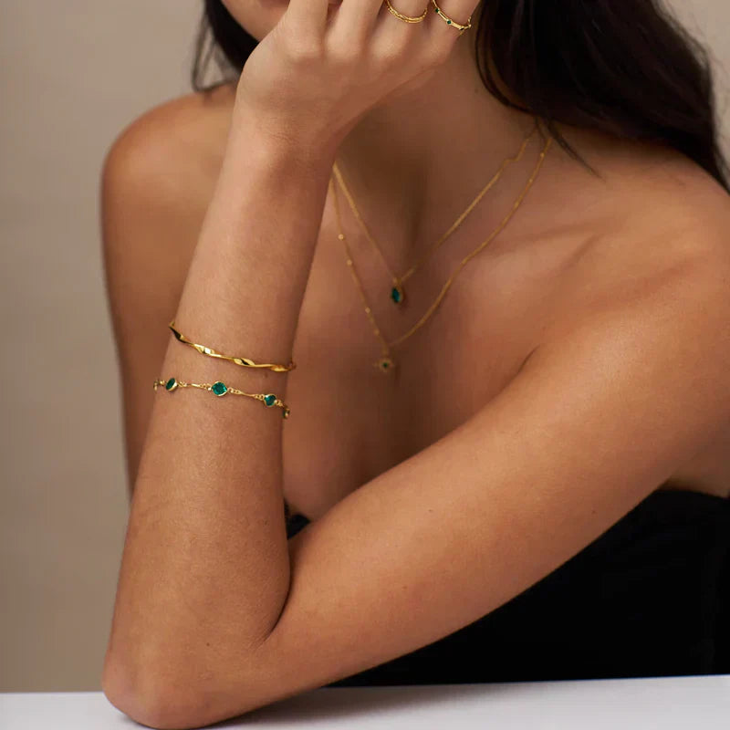 Bracelet en chaîne émeraude en or