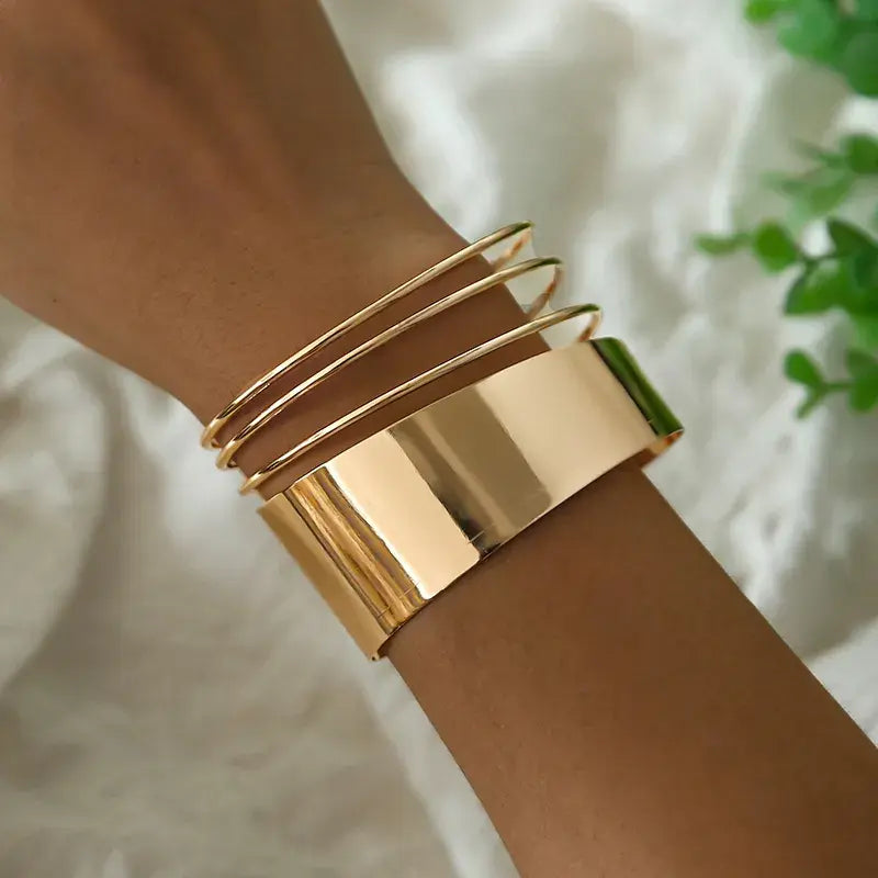 Bracelet rétro classique en couleur or en or